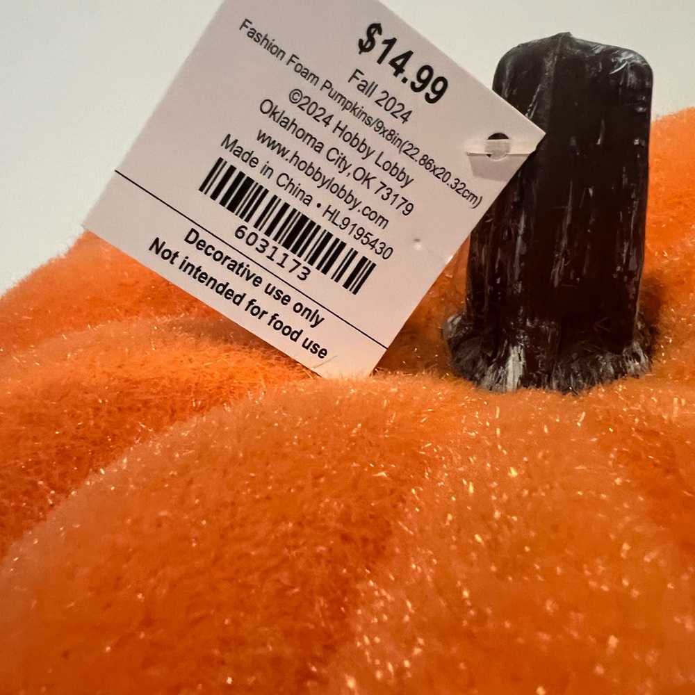 🍁 Fabulous Flocked Pumpkins- Set of 3- NWT - Picture 4 of 4